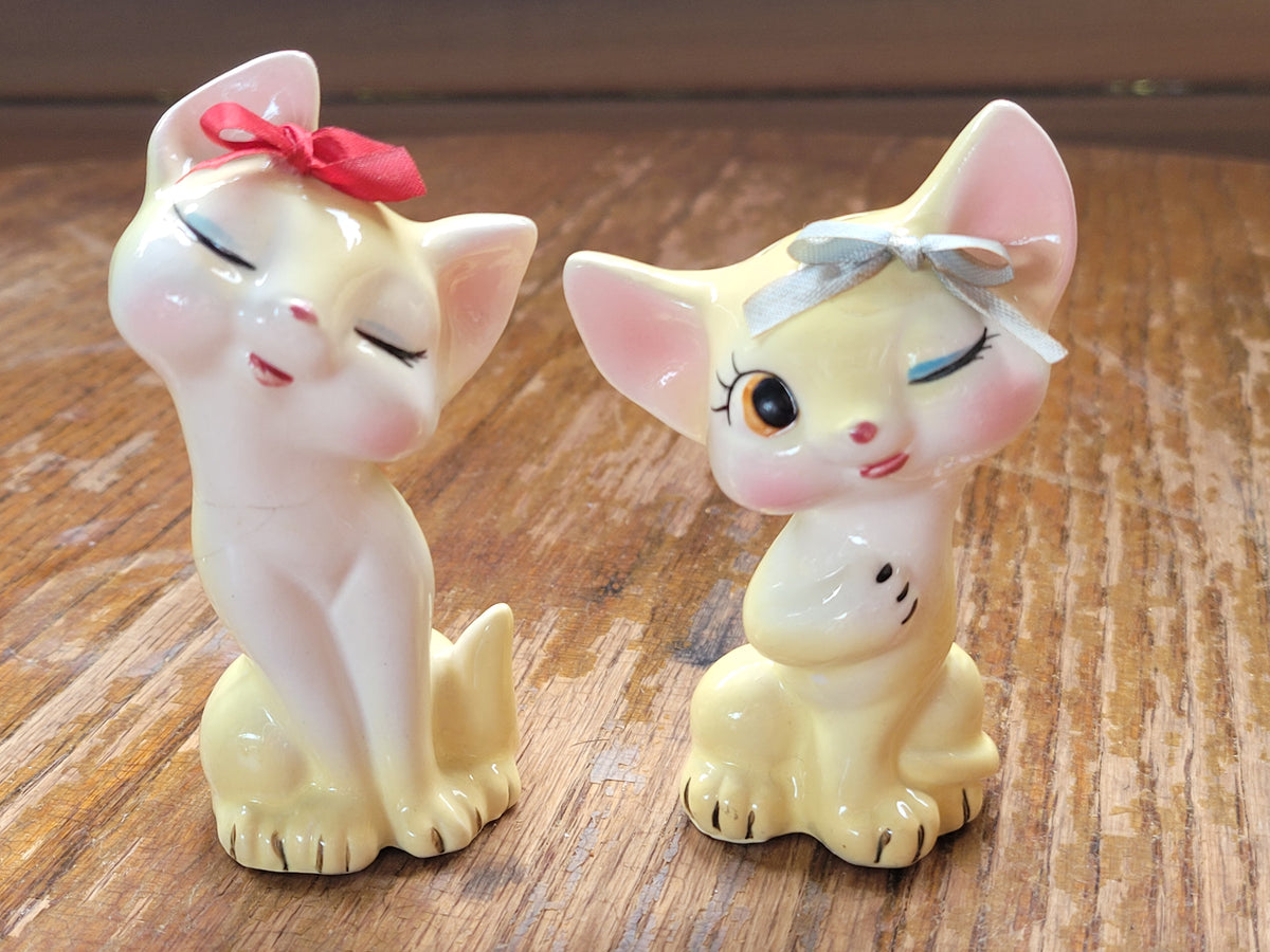 Fancy Cat Salt And Pepper Shakers for Sale in Siler City, NC - OfferUp