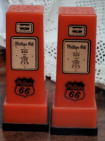 1950's TEXACO w/decals on BOTH sides matched GAS orders PUMP salt & pepper shakers set*