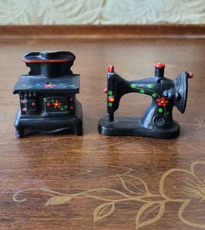 Vintage Metal Sewing Machine and Oven Shakers