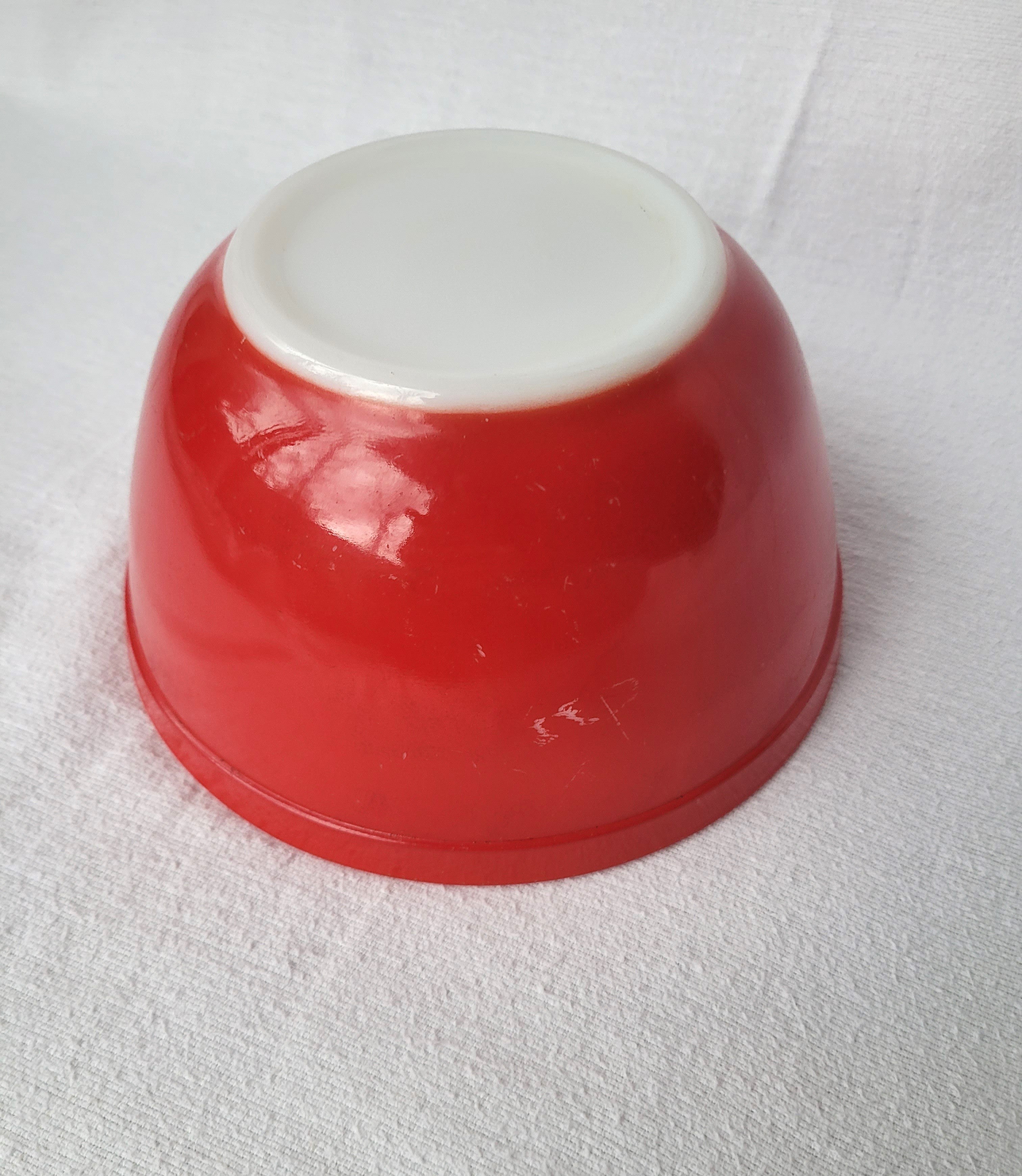 Primary Red Pyrex 7" Mixing Bowl