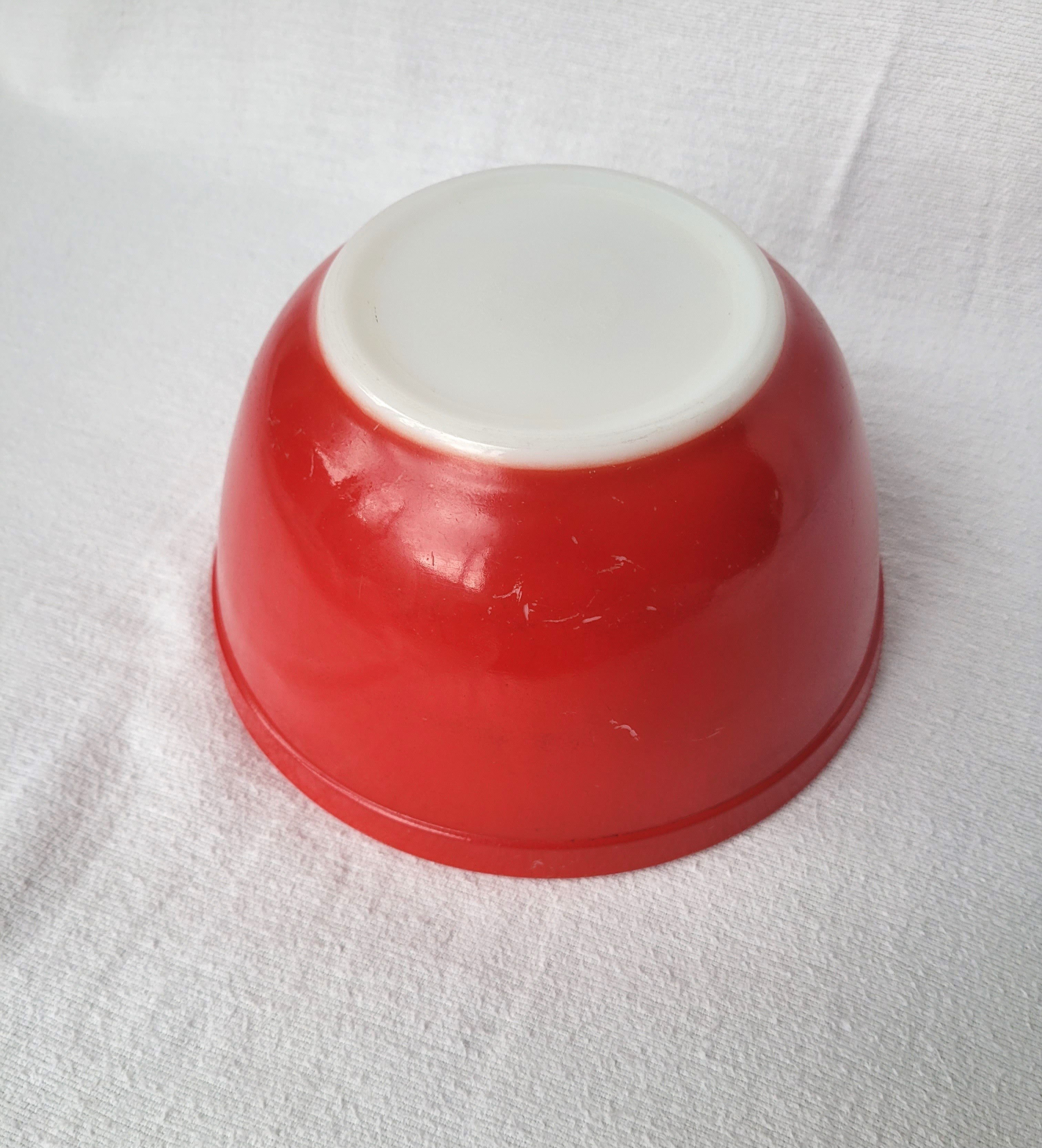 Primary Red Pyrex 7" Mixing Bowl