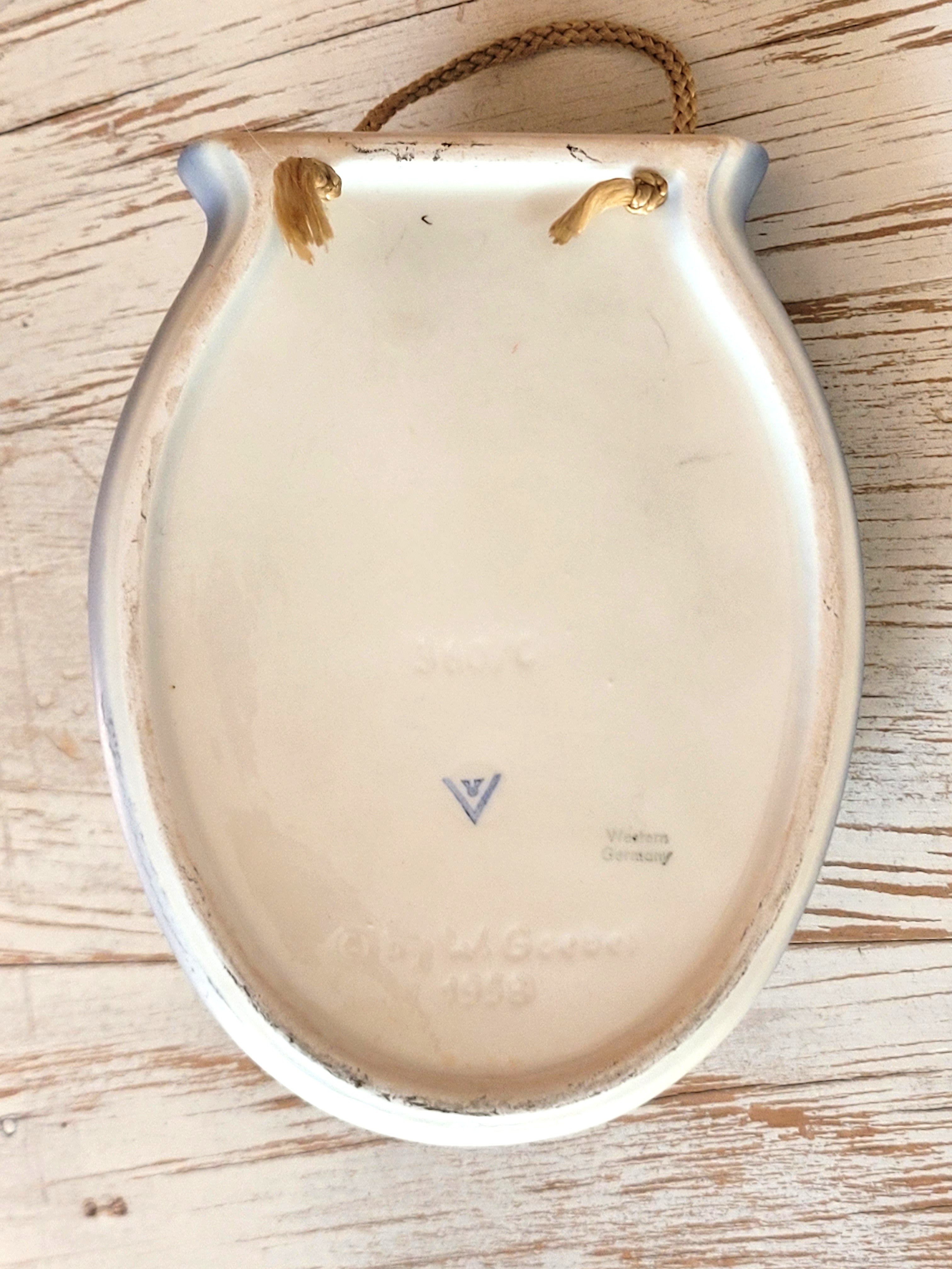 1958 Hummel Wall Pocket