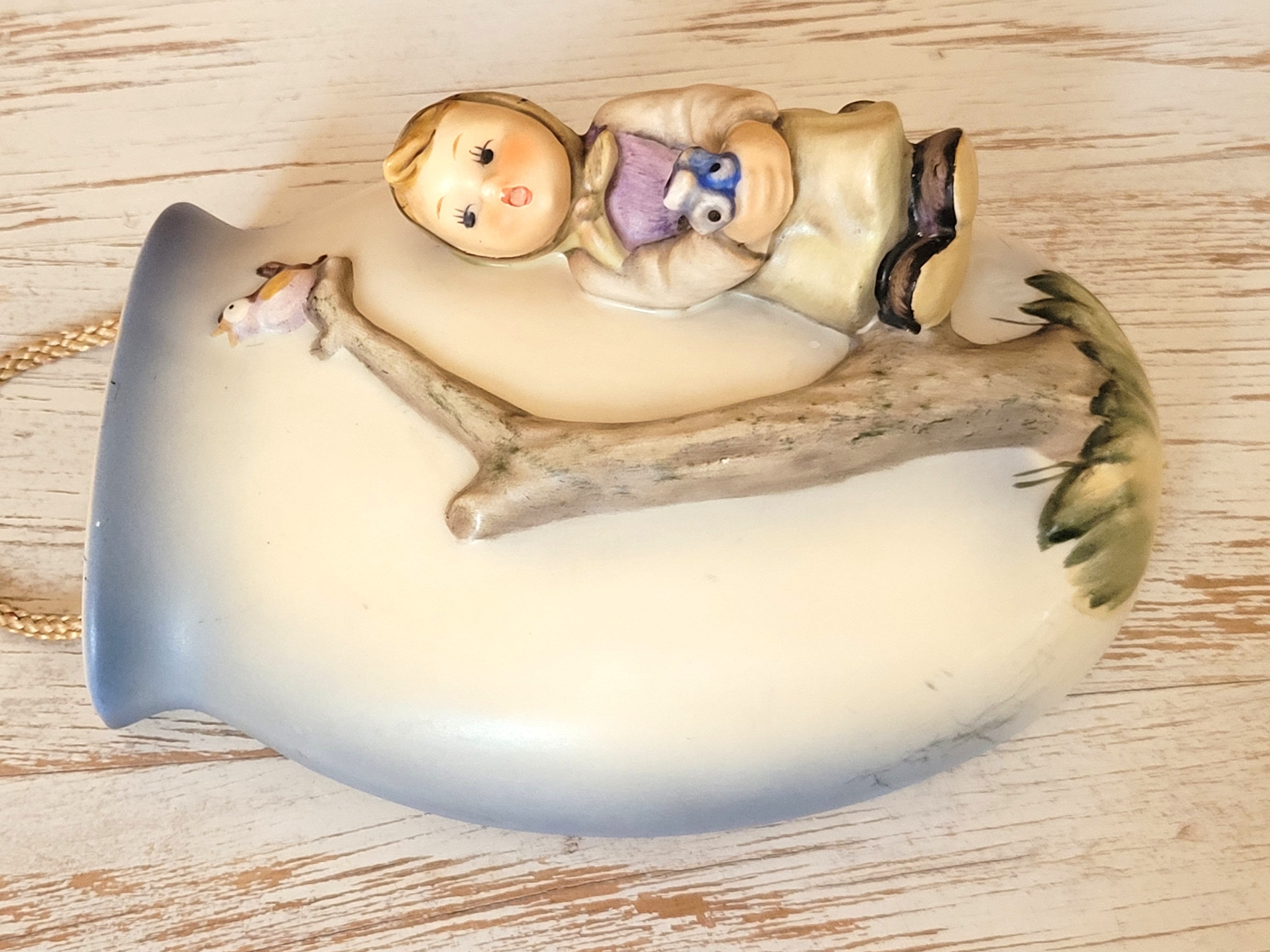 1958 Hummel Wall Pocket