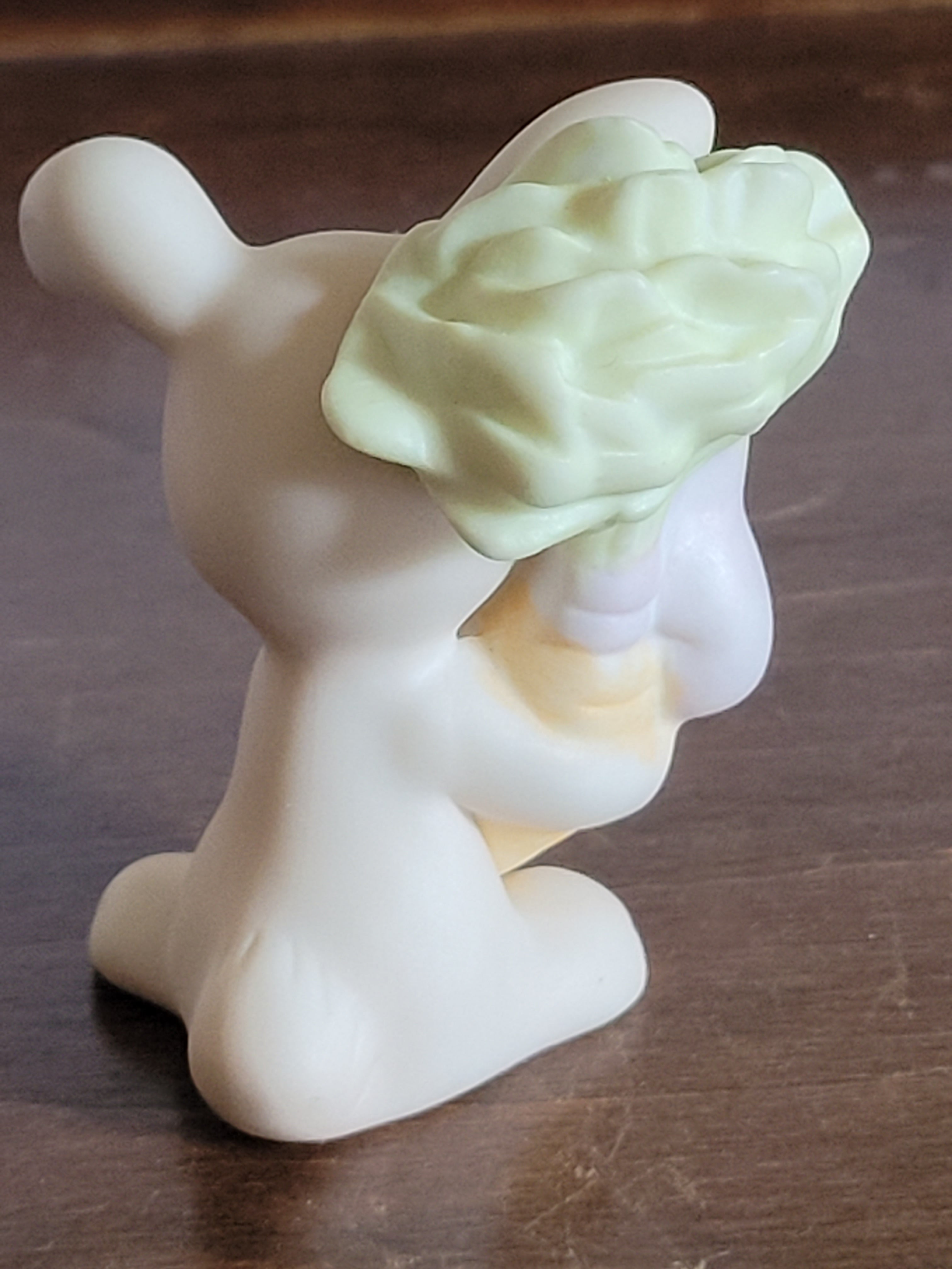 1982 Enesco Figurine Rabbit with Carrot E-9267C