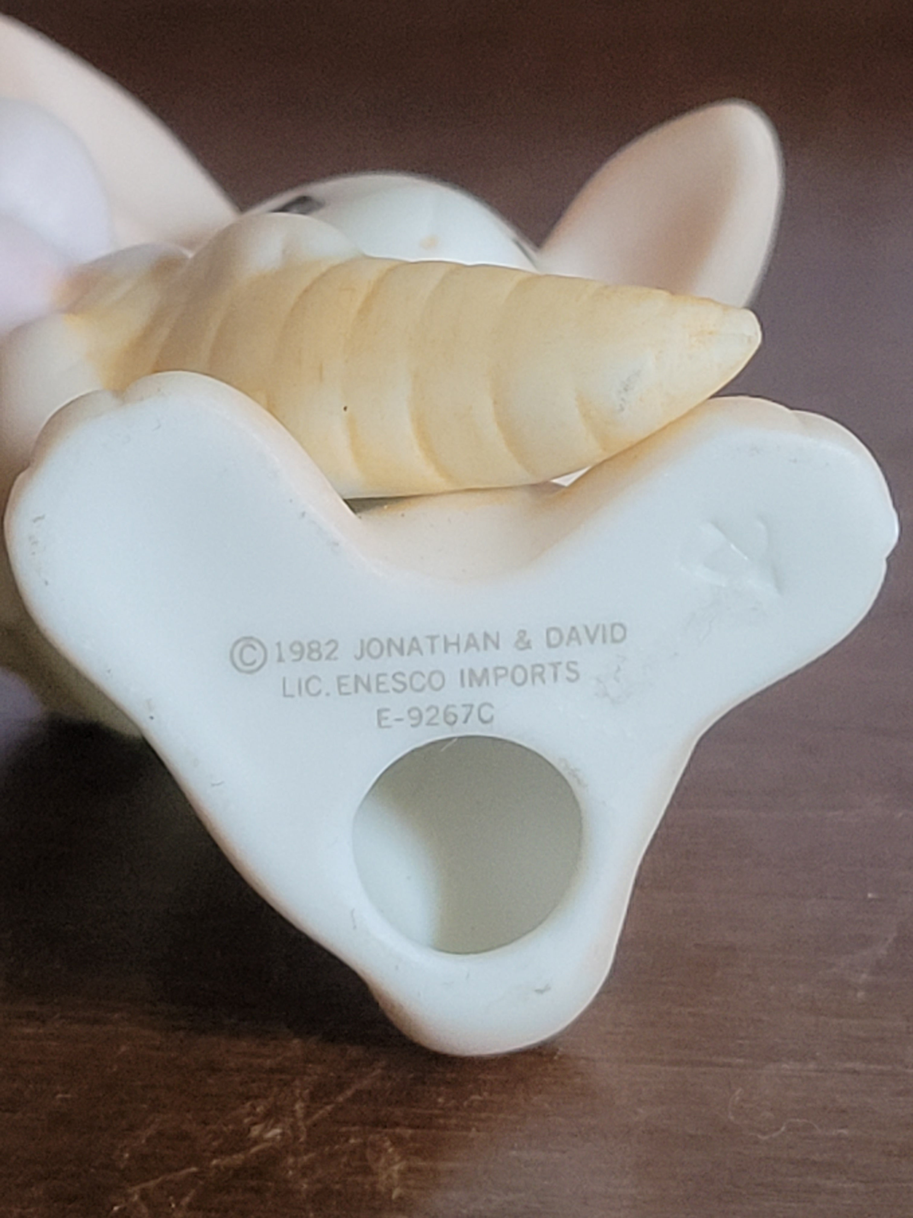 1982 Enesco Figurine Rabbit with Carrot E-9267C