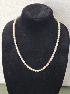 Tommy Pearl pearl  22" necklace